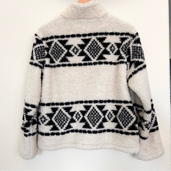 $169 Lucky Brand Geo Print Faux Fur Sherpa Jacket white black size M - Picture 4 of 9